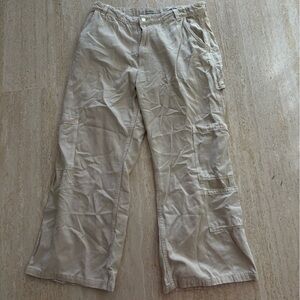 Bershka women’s Cream Carpenter Cargo Pants